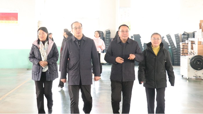 資訊｜臨沂市第八期青年企業(yè)家沙龍?jiān)诎偃A鞋業(yè)成功舉辦