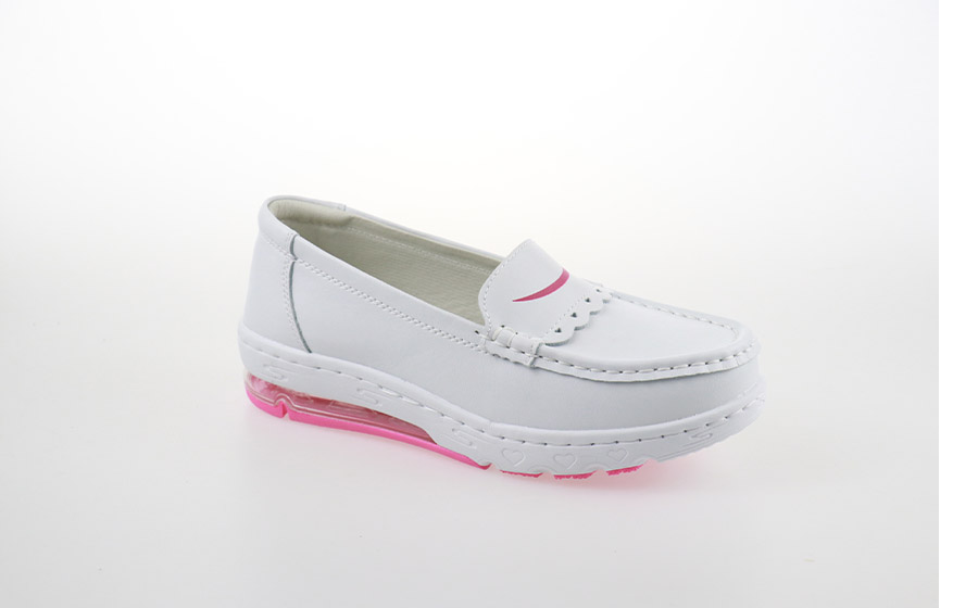 百華勞保|揭秘：醫院的護士鞋采購標準，快收藏！